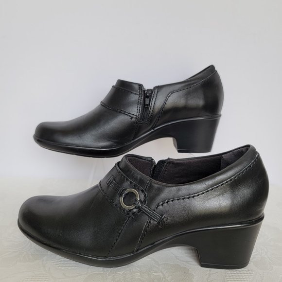 CLARKS Genette Curve Leather Slip-On Shoes- Black color- Women's Size 9.5M - Picture 11 of 13